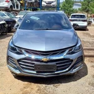 PÁRA-CHOQUE GRADE E PAR DE MILHA COM MOLDURA